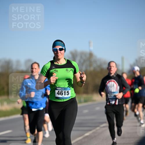 06.04.2025 - 44. Internationalen Wilhelmsburger Insellauf Dr. Thomas Lammeyer http://msf.ph/oto/7551221 06.04.2025 09:23:54 Laufen 4615, 379 meine-sportfotos.de