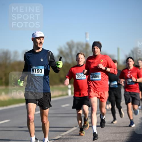 06.04.2025 - 44. Internationalen Wilhelmsburger Insellauf Dr. Thomas Lammeyer http://msf.ph/oto/7551254 06.04.2025 09:23:57 Laufen 5193, 3555, 3556 meine-sportfotos.de