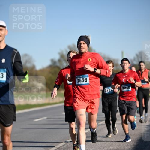 06.04.2025 - 44. Internationalen Wilhelmsburger Insellauf Dr. Thomas Lammeyer http://msf.ph/oto/7551260 06.04.2025 09:23:58 Laufen 3, 773, 3556, 3181, 3049 meine-sportfotos.de
