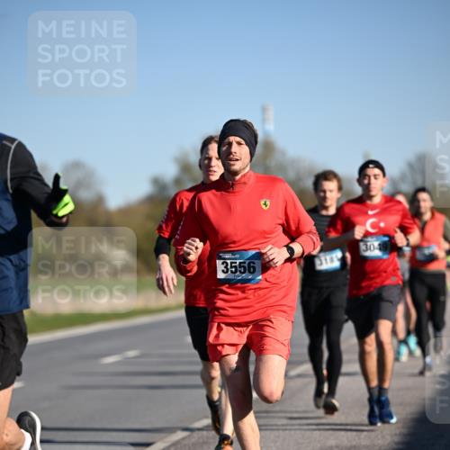 06.04.2025 - 44. Internationalen Wilhelmsburger Insellauf Dr. Thomas Lammeyer http://msf.ph/oto/7551262 06.04.2025 09:23:58 Laufen 3556, 3189, 3049 meine-sportfotos.de