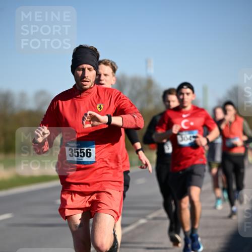 06.04.2025 - 44. Internationalen Wilhelmsburger Insellauf Dr. Thomas Lammeyer http://msf.ph/oto/7551268 06.04.2025 09:23:59 Laufen 3556, 304 meine-sportfotos.de