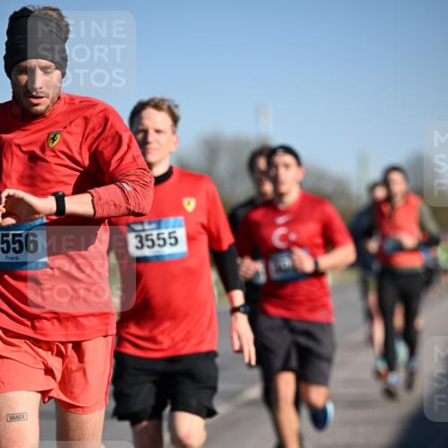 06.04.2025 - 44. Internationalen Wilhelmsburger Insellauf Dr. Thomas Lammeyer http://msf.ph/oto/7551276 06.04.2025 09:23:59 Laufen 556, 3555 meine-sportfotos.de