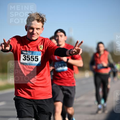 06.04.2025 - 44. Internationalen Wilhelmsburger Insellauf Dr. Thomas Lammeyer http://msf.ph/oto/7551280 06.04.2025 09:24:00 Laufen 3555, 1049 meine-sportfotos.de