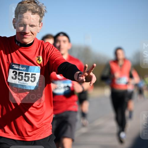 06.04.2025 - 44. Internationalen Wilhelmsburger Insellauf Dr. Thomas Lammeyer http://msf.ph/oto/7551286 06.04.2025 09:24:00 Laufen 44, 3555 meine-sportfotos.de