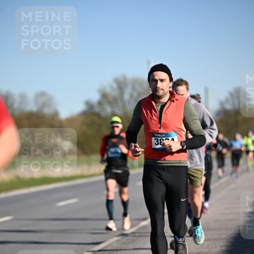 06.04.2025 - 44. Internationalen Wilhelmsburger Insellauf Dr. Thomas Lammeyer http://msf.ph/oto/7551294 06.04.2025 09:24:02 Laufen 3824 meine-sportfotos.de