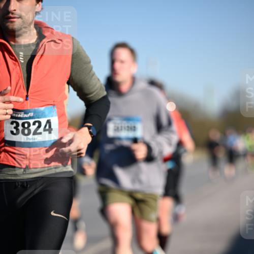 06.04.2025 - 44. Internationalen Wilhelmsburger Insellauf Dr. Thomas Lammeyer http://msf.ph/oto/7551312 06.04.2025 09:24:03 Laufen 3824, 212 meine-sportfotos.de