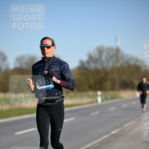 06.04.2025 - 44. Internationalen Wilhelmsburger Insellauf Dr. Thomas Lammeyer http://msf.ph/oto/7551332 06.04.2025 09:24:06 Laufen 5032 meine-sportfotos.de
