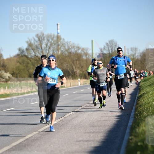 06.04.2025 - 44. Internationalen Wilhelmsburger Insellauf Dr. Thomas Lammeyer http://msf.ph/oto/7551348 06.04.2025 09:24:11 Laufen 5025, 5070, 4259 meine-sportfotos.de