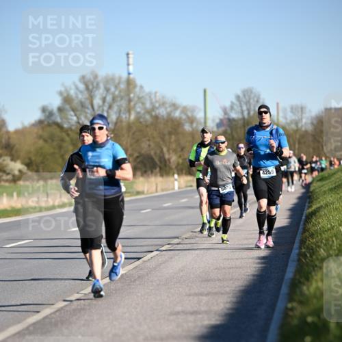 06.04.2025 - 44. Internationalen Wilhelmsburger Insellauf Dr. Thomas Lammeyer http://msf.ph/oto/7551352 06.04.2025 09:24:11 Laufen 5070, 4259 meine-sportfotos.de