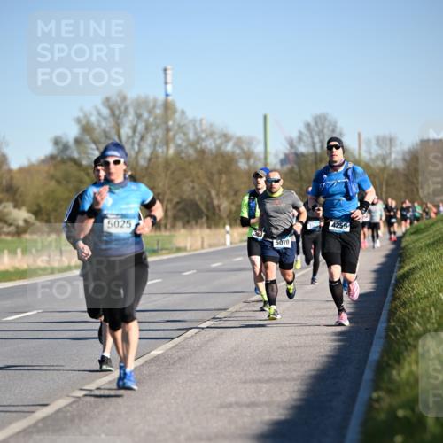 06.04.2025 - 44. Internationalen Wilhelmsburger Insellauf Dr. Thomas Lammeyer http://msf.ph/oto/7551357 06.04.2025 09:24:11 Laufen 5025, 15070, 4259 meine-sportfotos.de