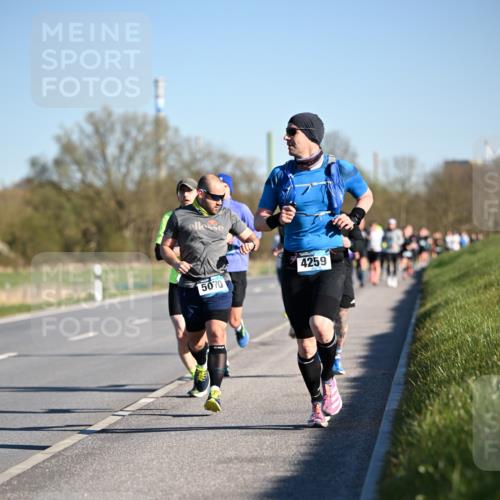 06.04.2025 - 44. Internationalen Wilhelmsburger Insellauf Dr. Thomas Lammeyer http://msf.ph/oto/7551383 06.04.2025 09:24:14 Laufen 5070, 4259 meine-sportfotos.de