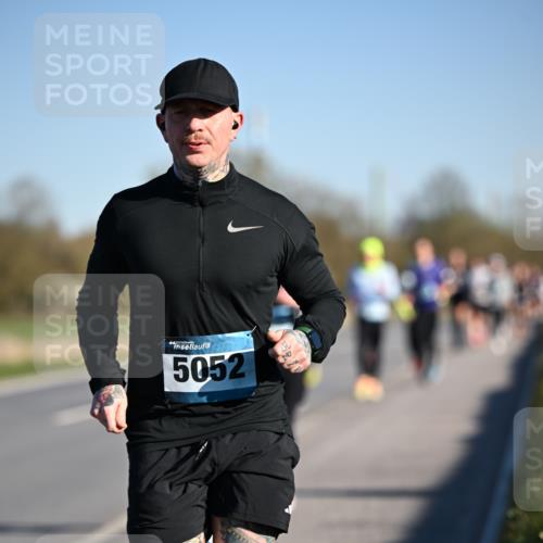 06.04.2025 - 44. Internationalen Wilhelmsburger Insellauf Dr. Thomas Lammeyer http://msf.ph/oto/7551447 06.04.2025 09:24:19 Laufen 5052 meine-sportfotos.de