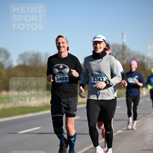 06.04.2025 - 44. Internationalen Wilhelmsburger Insellauf Dr. Thomas Lammeyer http://msf.ph/oto/7551525 06.04.2025 09:24:33 Laufen 3403, 3343 meine-sportfotos.de