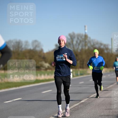 06.04.2025 - 44. Internationalen Wilhelmsburger Insellauf Dr. Thomas Lammeyer http://msf.ph/oto/7551535 06.04.2025 09:24:35 Laufen 3195 meine-sportfotos.de