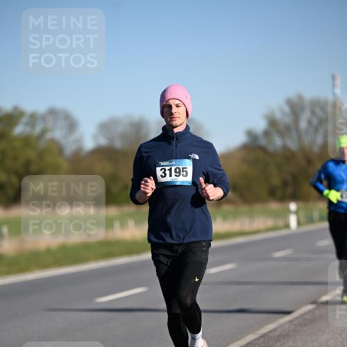 06.04.2025 - 44. Internationalen Wilhelmsburger Insellauf Dr. Thomas Lammeyer http://msf.ph/oto/7551549 06.04.2025 09:24:36 Laufen 3195 meine-sportfotos.de