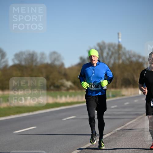 06.04.2025 - 44. Internationalen Wilhelmsburger Insellauf Dr. Thomas Lammeyer http://msf.ph/oto/7551556 06.04.2025 09:24:37 Laufen 4360 meine-sportfotos.de