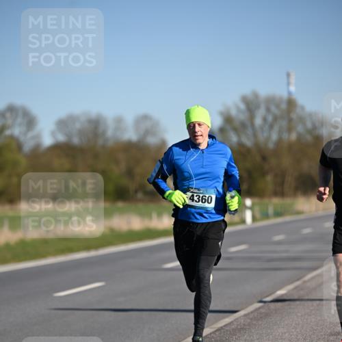 06.04.2025 - 44. Internationalen Wilhelmsburger Insellauf Dr. Thomas Lammeyer http://msf.ph/oto/7551565 06.04.2025 09:24:38 Laufen 4360 meine-sportfotos.de