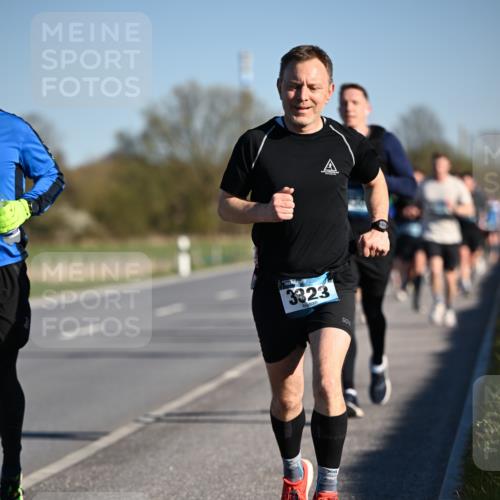 06.04.2025 - 44. Internationalen Wilhelmsburger Insellauf Dr. Thomas Lammeyer http://msf.ph/oto/7551567 06.04.2025 09:24:39 Laufen 3323 meine-sportfotos.de