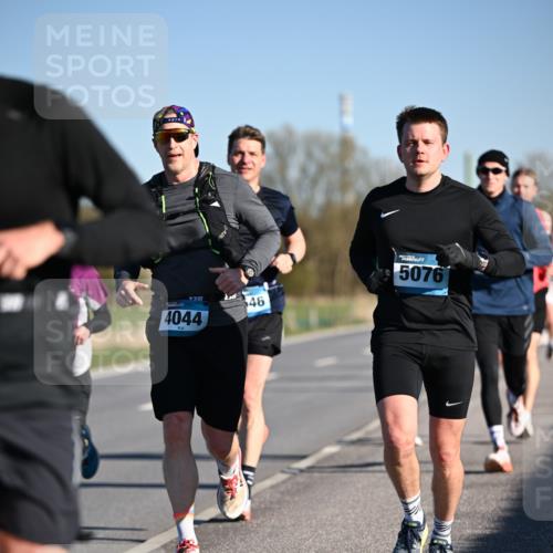 06.04.2025 - 44. Internationalen Wilhelmsburger Insellauf Dr. Thomas Lammeyer http://msf.ph/oto/7551632 06.04.2025 09:24:47 Laufen 130, 4044, 646, 5076 meine-sportfotos.de