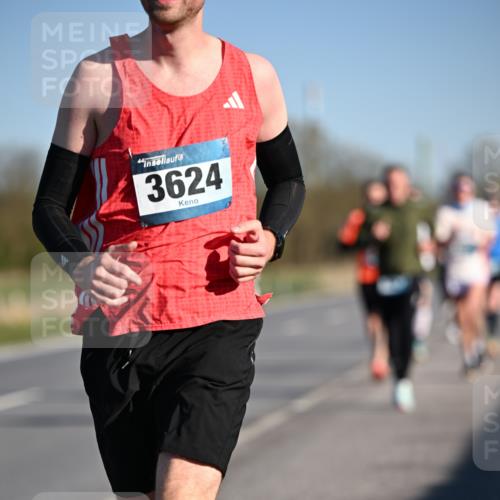 06.04.2025 - 44. Internationalen Wilhelmsburger Insellauf Dr. Thomas Lammeyer http://msf.ph/oto/7551675 06.04.2025 09:24:51 Laufen 3624 meine-sportfotos.de