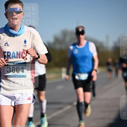 06.04.2025 - 44. Internationalen Wilhelmsburger Insellauf Dr. Thomas Lammeyer http://msf.ph/oto/7551710 06.04.2025 09:24:56 Laufen 2, 3804 meine-sportfotos.de