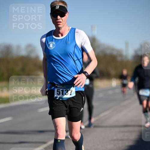 06.04.2025 - 44. Internationalen Wilhelmsburger Insellauf Dr. Thomas Lammeyer http://msf.ph/oto/7551727 06.04.2025 09:24:58 Laufen 5137 meine-sportfotos.de