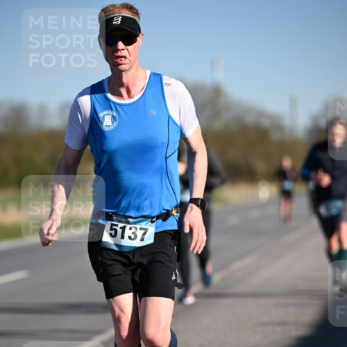 06.04.2025 - 44. Internationalen Wilhelmsburger Insellauf Dr. Thomas Lammeyer http://msf.ph/oto/7551729 06.04.2025 09:24:58 Laufen 30, 5137 meine-sportfotos.de