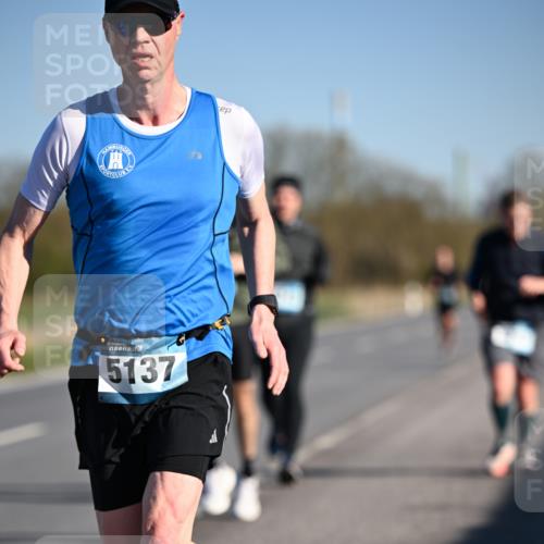 06.04.2025 - 44. Internationalen Wilhelmsburger Insellauf Dr. Thomas Lammeyer http://msf.ph/oto/7551734 06.04.2025 09:24:58 Laufen 5137 meine-sportfotos.de