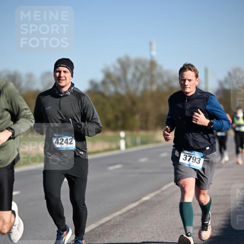 06.04.2025 - 44. Internationalen Wilhelmsburger Insellauf Dr. Thomas Lammeyer http://msf.ph/oto/7551751 06.04.2025 09:25:00 Laufen 4242, 3793 meine-sportfotos.de