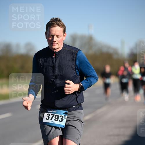06.04.2025 - 44. Internationalen Wilhelmsburger Insellauf Dr. Thomas Lammeyer http://msf.ph/oto/7551768 06.04.2025 09:25:01 Laufen 3793 meine-sportfotos.de
