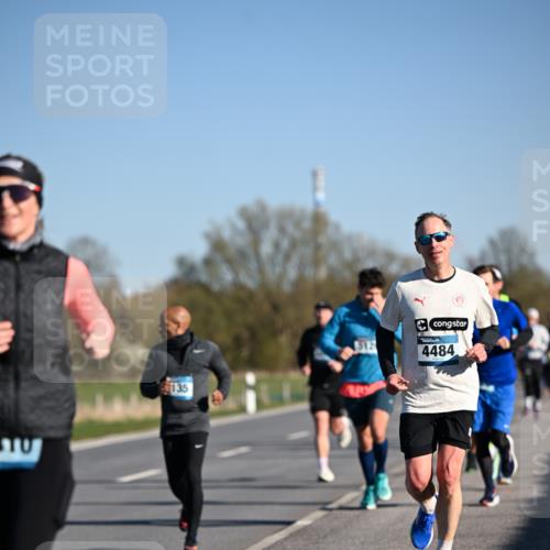 06.04.2025 - 44. Internationalen Wilhelmsburger Insellauf Dr. Thomas Lammeyer http://msf.ph/oto/7551797 06.04.2025 09:25:09 Laufen 10, 135, 512, 4484 meine-sportfotos.de