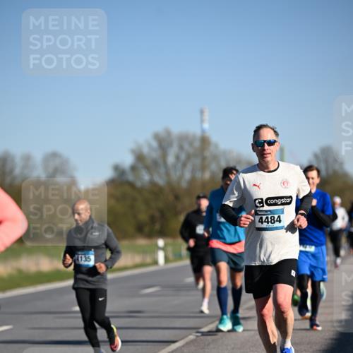 06.04.2025 - 44. Internationalen Wilhelmsburger Insellauf Dr. Thomas Lammeyer http://msf.ph/oto/7551803 06.04.2025 09:25:10 Laufen 135, 4484 meine-sportfotos.de