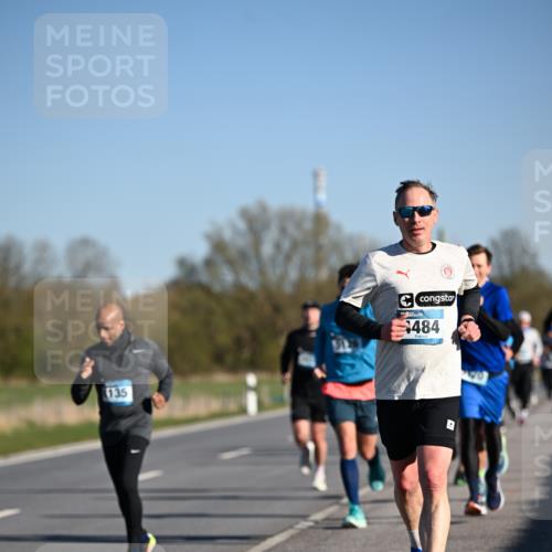 06.04.2025 - 44. Internationalen Wilhelmsburger Insellauf Dr. Thomas Lammeyer http://msf.ph/oto/7551805 06.04.2025 09:25:10 Laufen 135, 484 meine-sportfotos.de