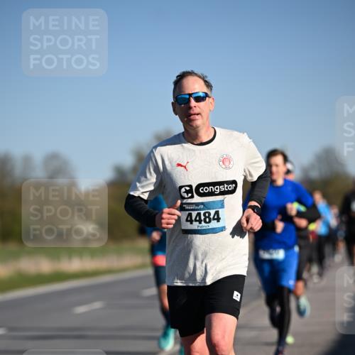 06.04.2025 - 44. Internationalen Wilhelmsburger Insellauf Dr. Thomas Lammeyer http://msf.ph/oto/7551822 06.04.2025 09:25:11 Laufen 1910, 4484 meine-sportfotos.de