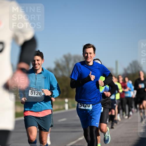 06.04.2025 - 44. Internationalen Wilhelmsburger Insellauf Dr. Thomas Lammeyer http://msf.ph/oto/7551839 06.04.2025 09:25:12 Laufen 5126, 5120 meine-sportfotos.de