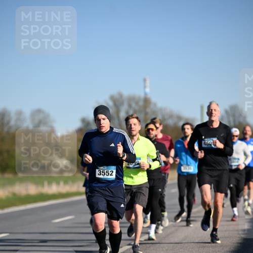 06.04.2025 - 44. Internationalen Wilhelmsburger Insellauf Dr. Thomas Lammeyer http://msf.ph/oto/7551876 06.04.2025 09:25:16 Laufen 3552, 31, 31, 460 meine-sportfotos.de