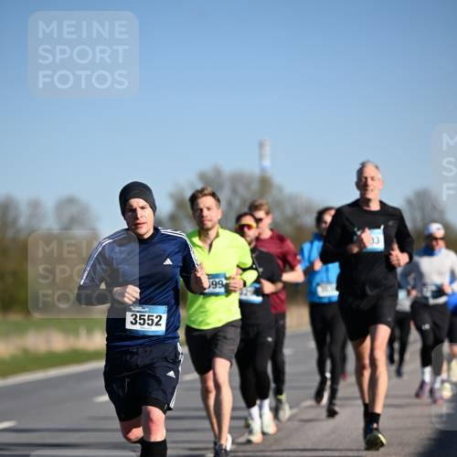 06.04.2025 - 44. Internationalen Wilhelmsburger Insellauf Dr. Thomas Lammeyer http://msf.ph/oto/7551884 06.04.2025 09:25:17 Laufen 3552, 99, 03 meine-sportfotos.de
