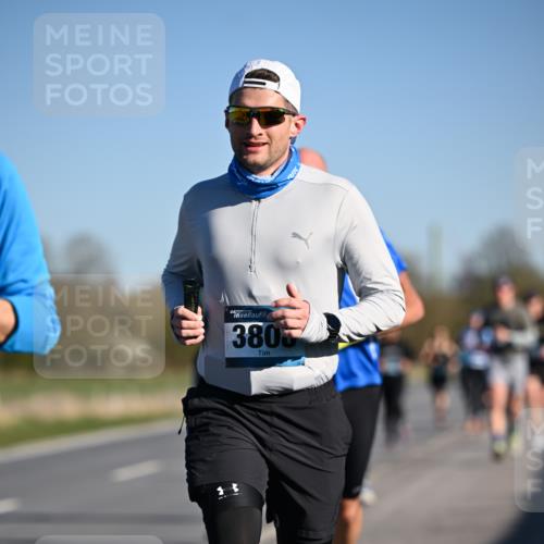 06.04.2025 - 44. Internationalen Wilhelmsburger Insellauf Dr. Thomas Lammeyer http://msf.ph/oto/7551951 06.04.2025 09:25:22 Laufen 3805 meine-sportfotos.de
