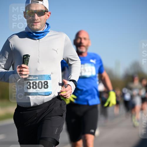 06.04.2025 - 44. Internationalen Wilhelmsburger Insellauf Dr. Thomas Lammeyer http://msf.ph/oto/7551957 06.04.2025 09:25:22 Laufen 3808 meine-sportfotos.de