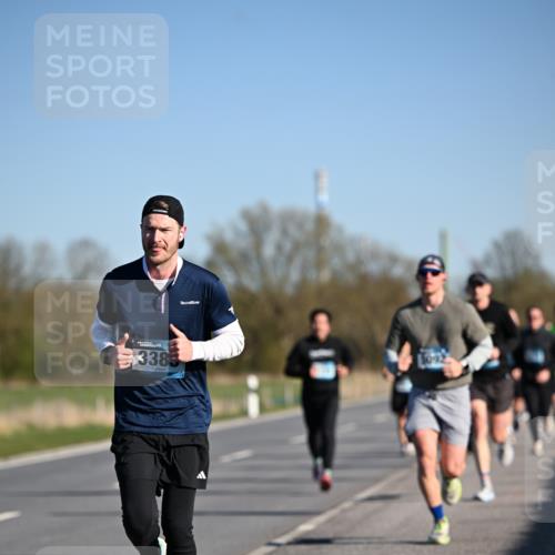 06.04.2025 - 44. Internationalen Wilhelmsburger Insellauf Dr. Thomas Lammeyer http://msf.ph/oto/7551981 06.04.2025 09:25:25 Laufen 3383, 1092 meine-sportfotos.de