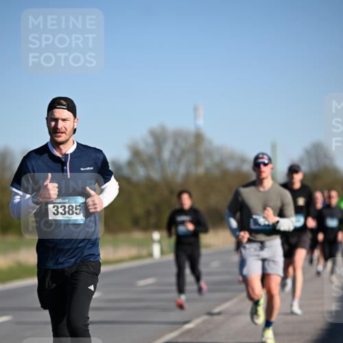 06.04.2025 - 44. Internationalen Wilhelmsburger Insellauf Dr. Thomas Lammeyer http://msf.ph/oto/7551987 06.04.2025 09:25:25 Laufen 3385 meine-sportfotos.de