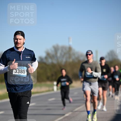 06.04.2025 - 44. Internationalen Wilhelmsburger Insellauf Dr. Thomas Lammeyer http://msf.ph/oto/7551989 06.04.2025 09:25:25 Laufen 3385 meine-sportfotos.de