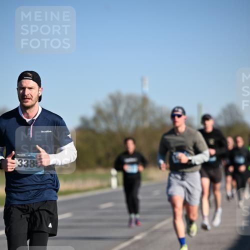 06.04.2025 - 44. Internationalen Wilhelmsburger Insellauf Dr. Thomas Lammeyer http://msf.ph/oto/7551991 06.04.2025 09:25:25 Laufen 3385 meine-sportfotos.de