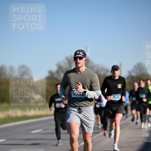 06.04.2025 - 44. Internationalen Wilhelmsburger Insellauf Dr. Thomas Lammeyer http://msf.ph/oto/7551999 06.04.2025 09:25:27 Laufen 509 meine-sportfotos.de