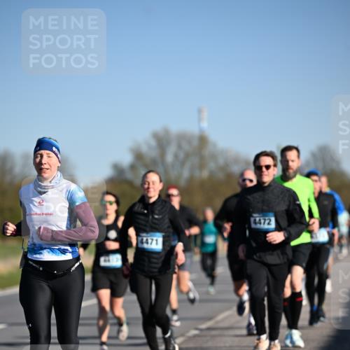 06.04.2025 - 44. Internationalen Wilhelmsburger Insellauf Dr. Thomas Lammeyer http://msf.ph/oto/7552044 06.04.2025 09:25:31 Laufen 23, 4471, 4472 meine-sportfotos.de