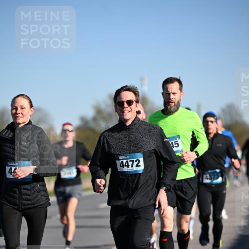 06.04.2025 - 44. Internationalen Wilhelmsburger Insellauf Dr. Thomas Lammeyer http://msf.ph/oto/7552064 06.04.2025 09:25:33 Laufen 44, 4472, 45 meine-sportfotos.de