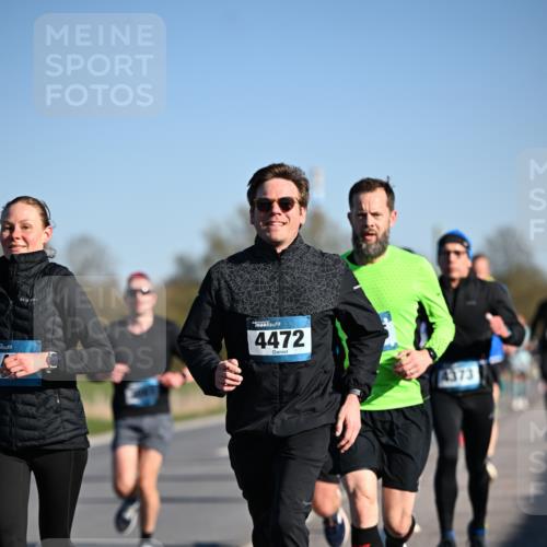 06.04.2025 - 44. Internationalen Wilhelmsburger Insellauf Dr. Thomas Lammeyer http://msf.ph/oto/7552066 06.04.2025 09:25:33 Laufen 4472, 4373 meine-sportfotos.de