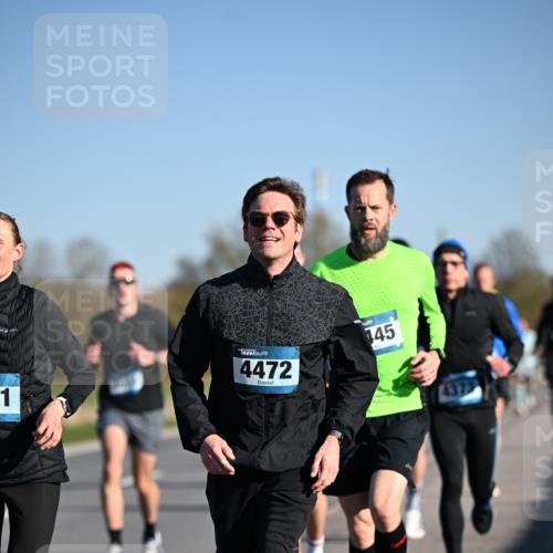 06.04.2025 - 44. Internationalen Wilhelmsburger Insellauf Dr. Thomas Lammeyer http://msf.ph/oto/7552068 06.04.2025 09:25:33 Laufen 1, 4472, 145, 437 meine-sportfotos.de