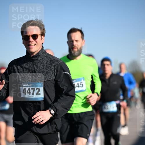 06.04.2025 - 44. Internationalen Wilhelmsburger Insellauf Dr. Thomas Lammeyer http://msf.ph/oto/7552076 06.04.2025 09:25:34 Laufen 4472, 145 meine-sportfotos.de
