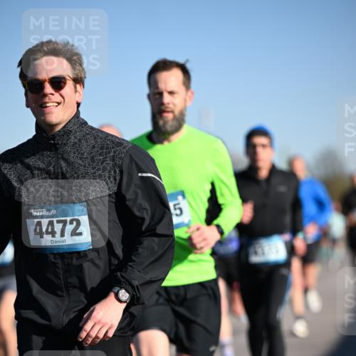 06.04.2025 - 44. Internationalen Wilhelmsburger Insellauf Dr. Thomas Lammeyer http://msf.ph/oto/7552078 06.04.2025 09:25:34 Laufen 4472, 5 meine-sportfotos.de